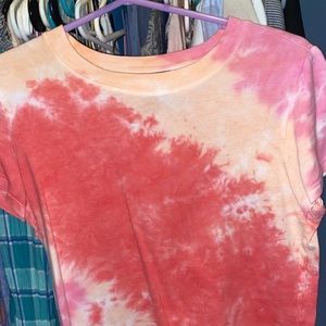 Pink tie dye crop tee